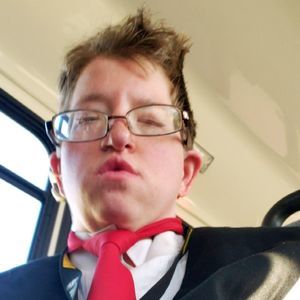 Meet your Posher, Leigh james